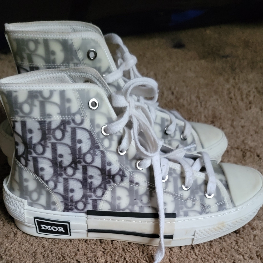 Doir B23 white high tops size 10 in women's